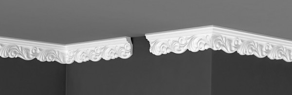 Потолочный плинтус 54х26 мм Де-Багет Декор ДП 02/60 белый полистирол 200 см