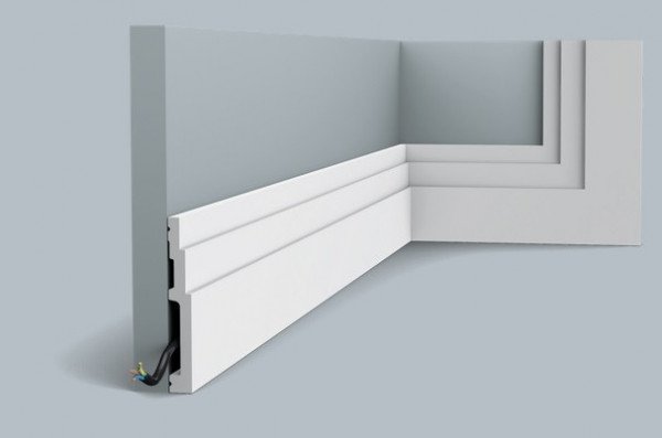 Напольный плинтус 120х16 мм с кабель-каналом Orac Decor Duropolymer SX180 белый 2 м